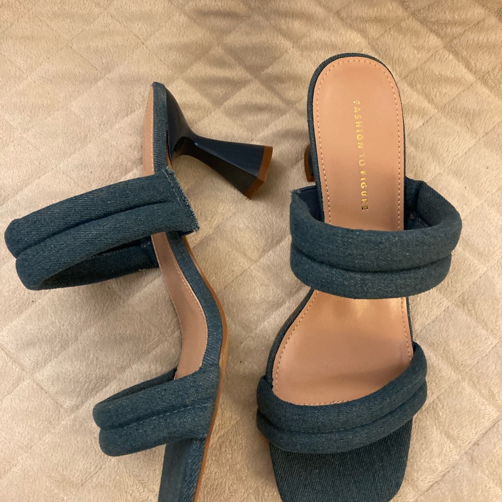 Fashion to Figure Women's Denim Heeled Mules Hourglass Heel slide 9W